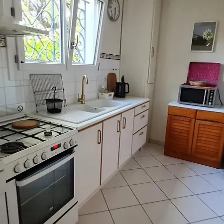 Rez-de-jardin, 90 M2, A Deux Pas D'avignon Villeneuve-les-Avignon